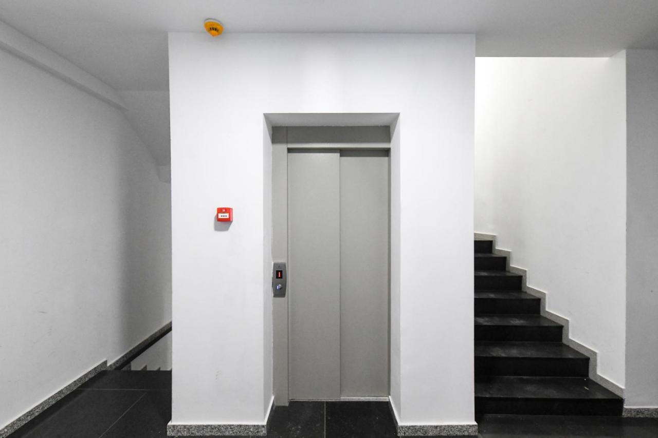 Modern Apartment In A Quiet Area Cluj-Napoca Extérieur photo
